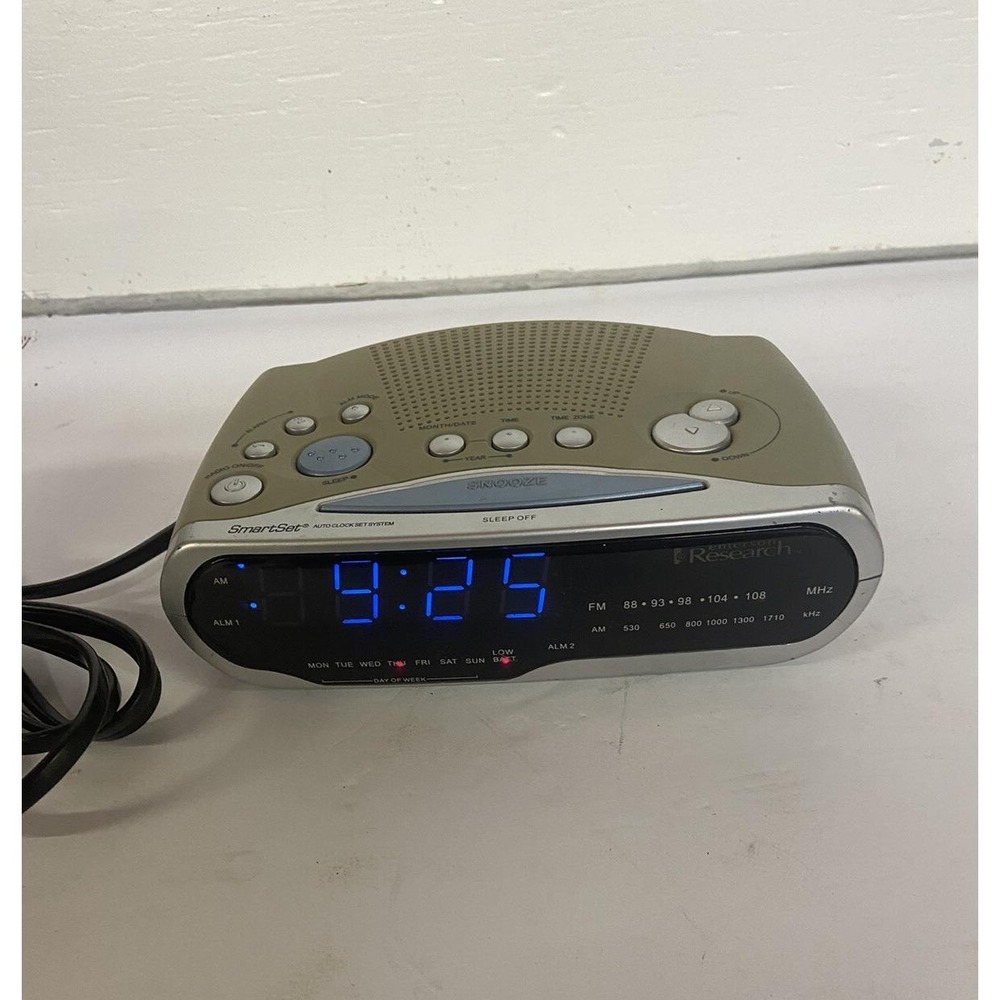 Emerson Research SmartSet CKS1850 Auto Clock System Alarm AM/FM Radio